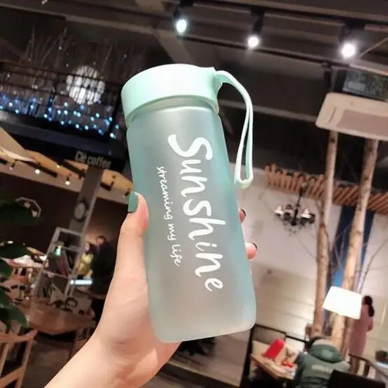 Gourde d'Eau 600ml Gratuite